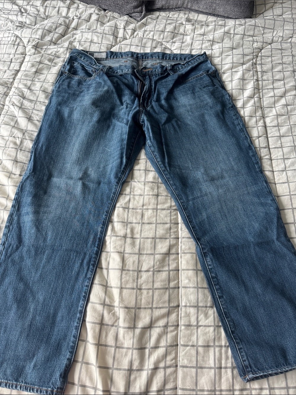 GAP Men's Straight Leg Denim Jeans in Medium Blue 40x30